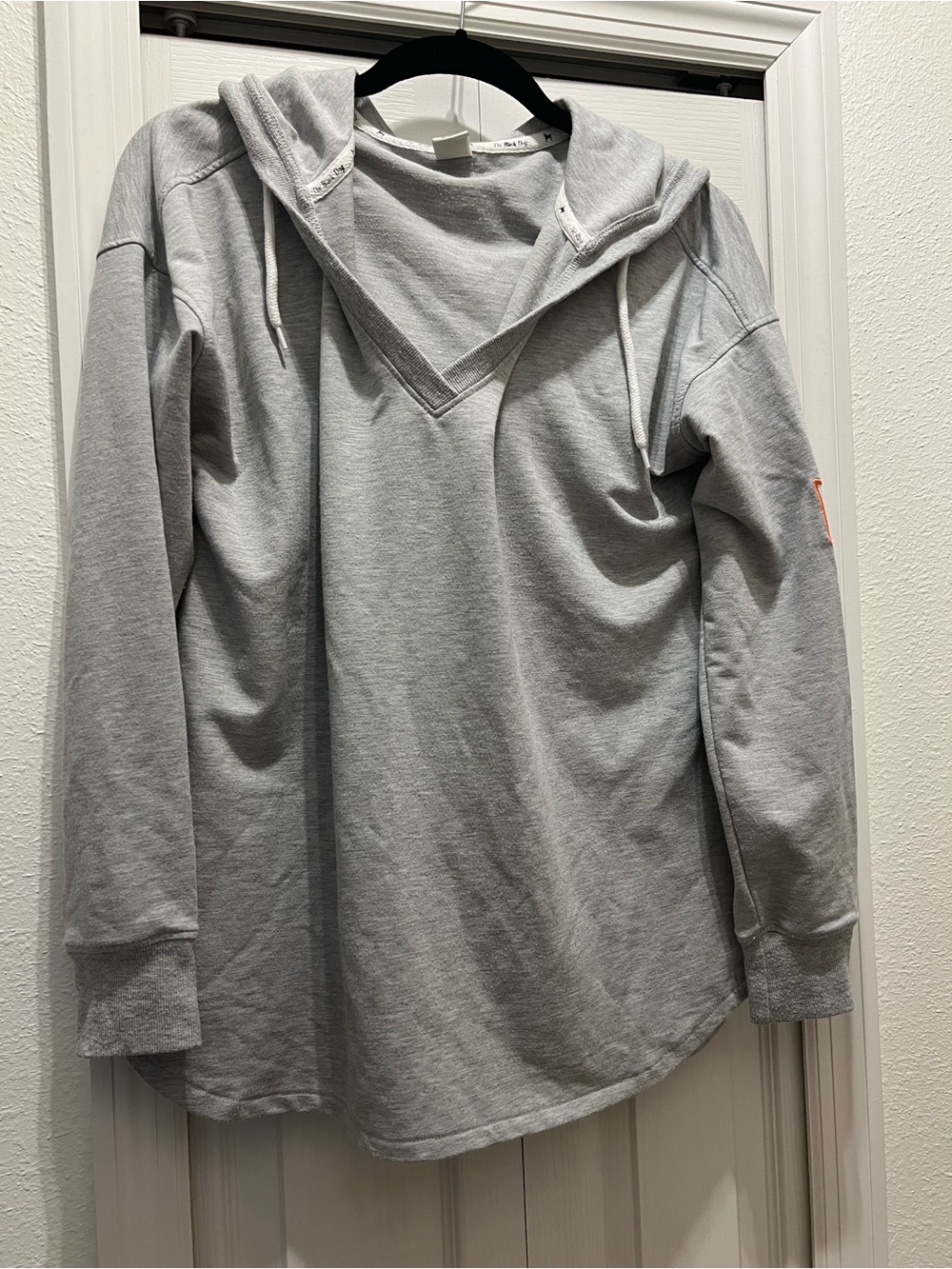 The Black Dog Light Gray Crewneck Hooded Sweater